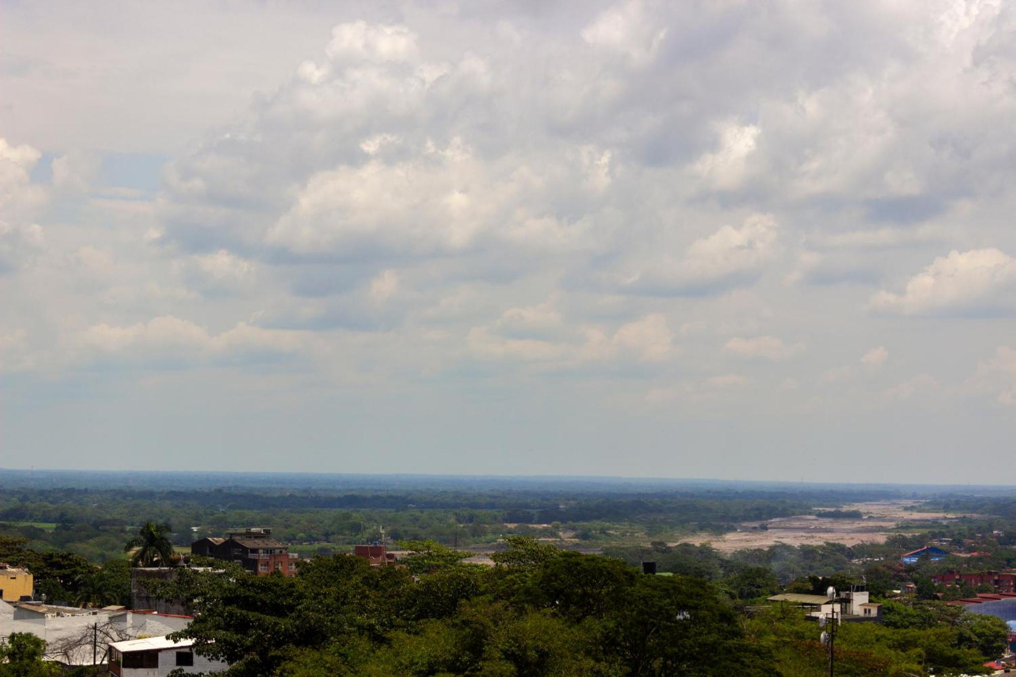 Vvc Hotel'S Villavicencio Ngoại thất bức ảnh